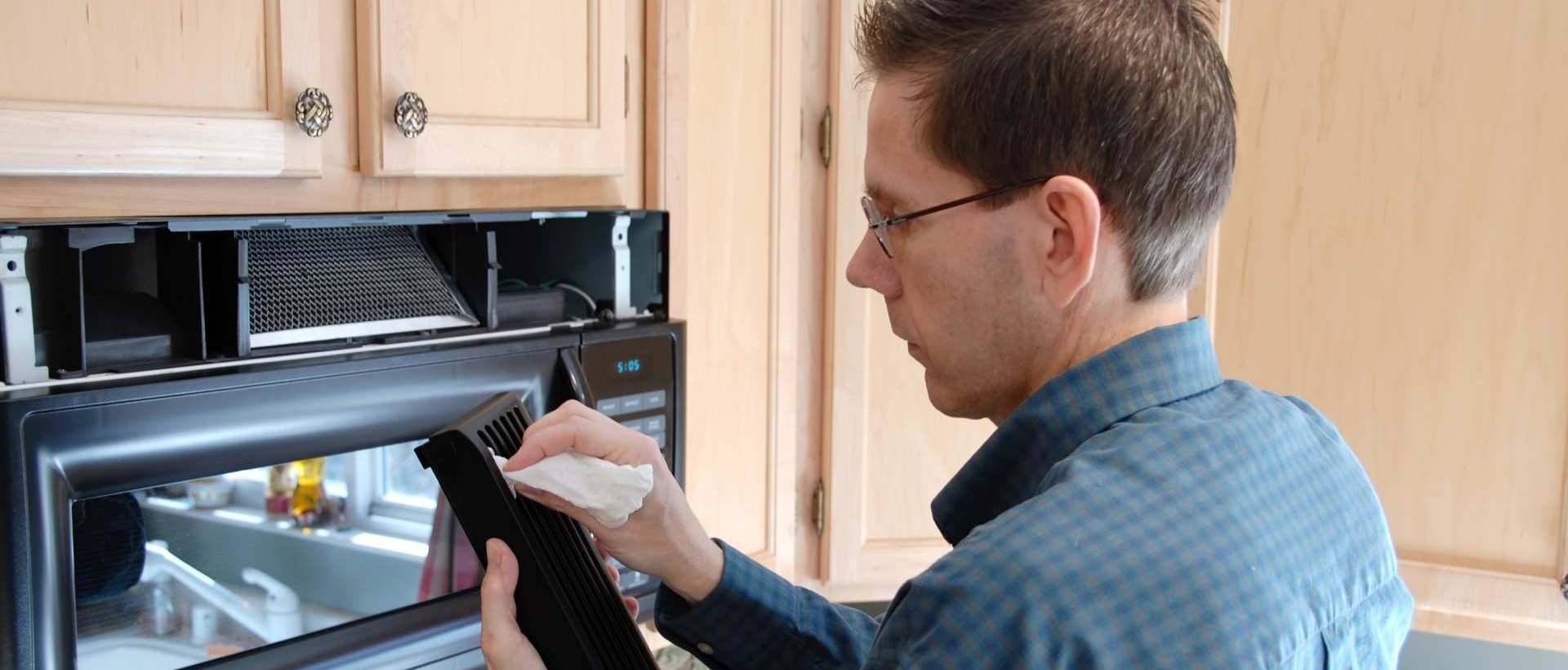 Kitchen fitters E16